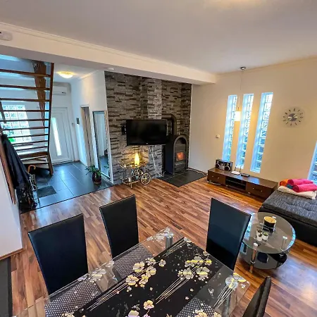 Sunnyside Apartmanhaz Apartman