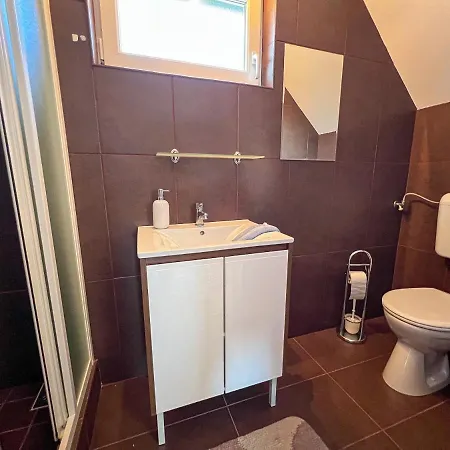 Sunnyside Apartmanhaz Apartman